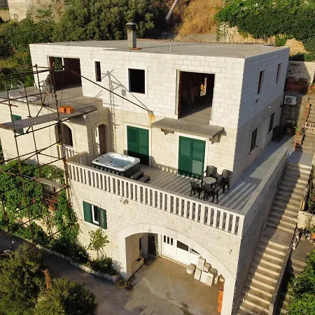 Apartamento Mladinic Muse