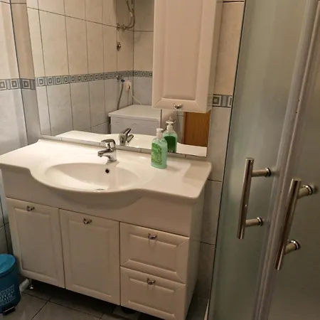 Apartment Mladinic Muse Pucisca