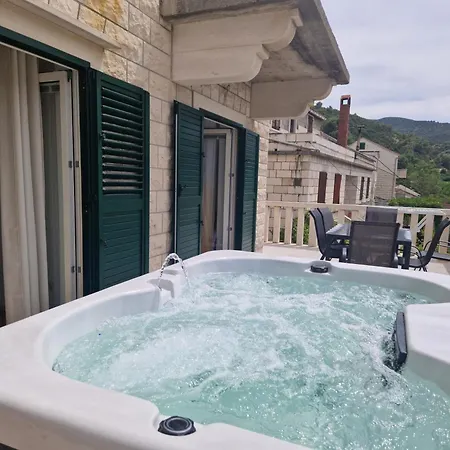 Lägenhet Mladinic Muse Pucisca